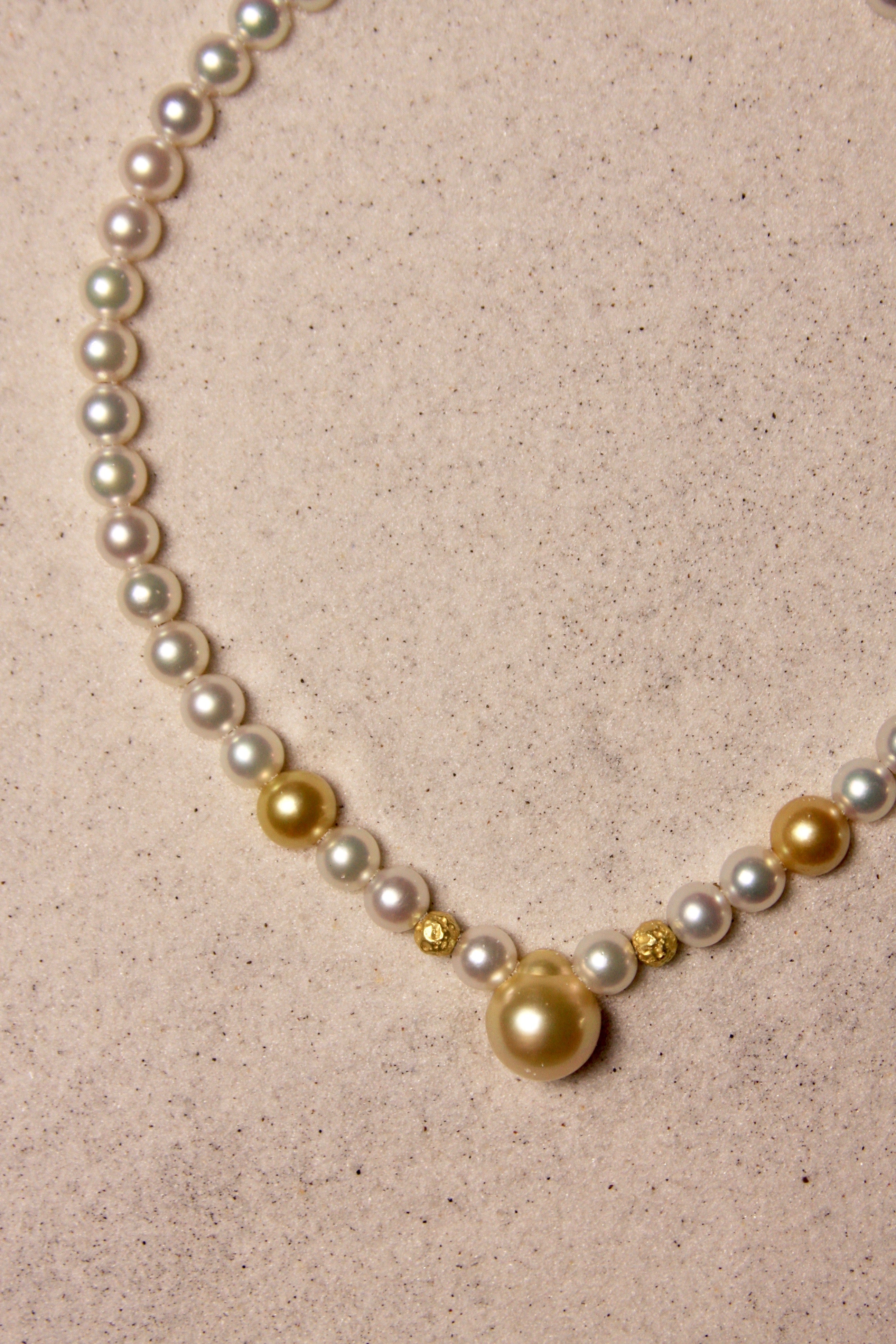 South Sea Gold & White All Around