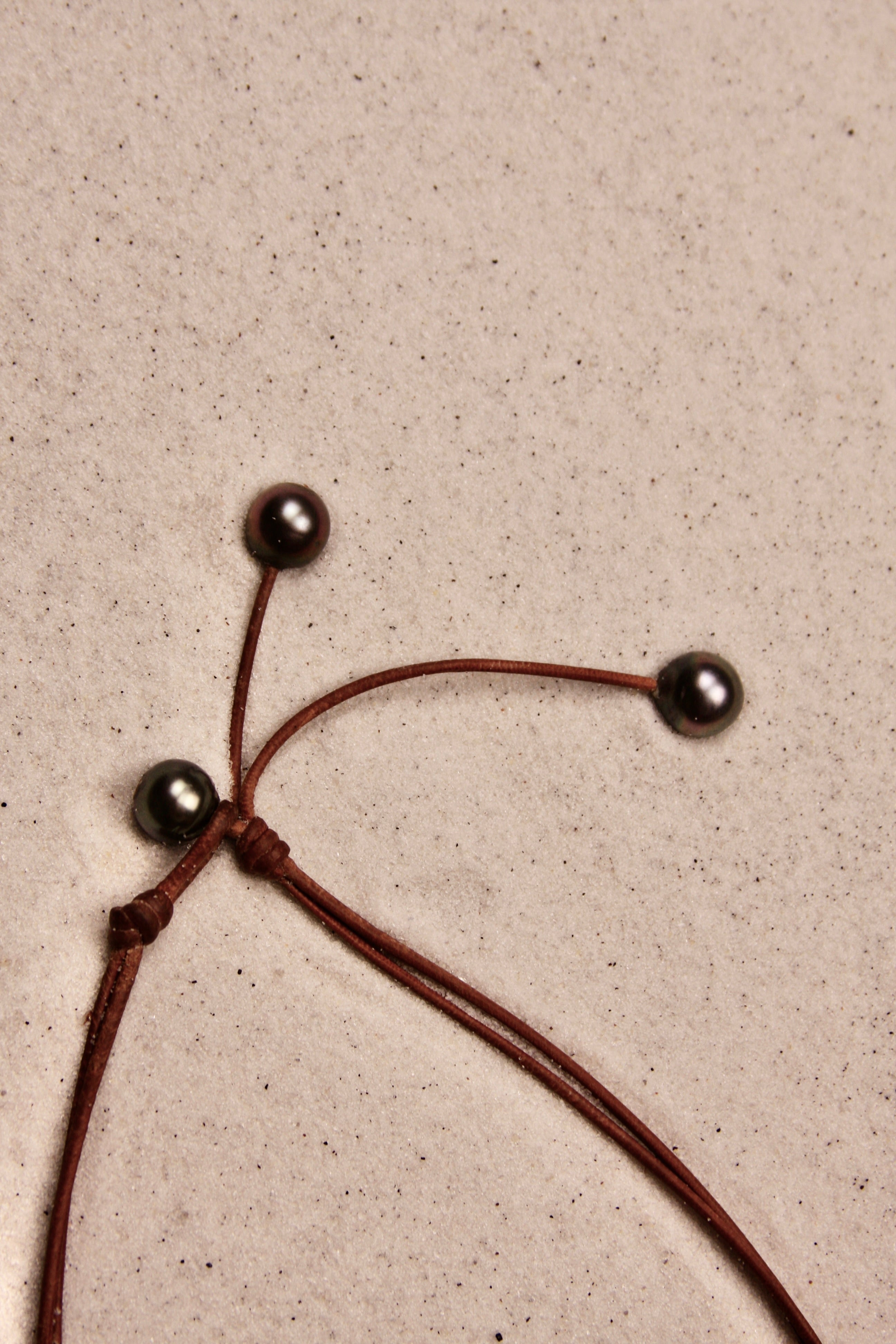 Black Tahitian Signature Medium