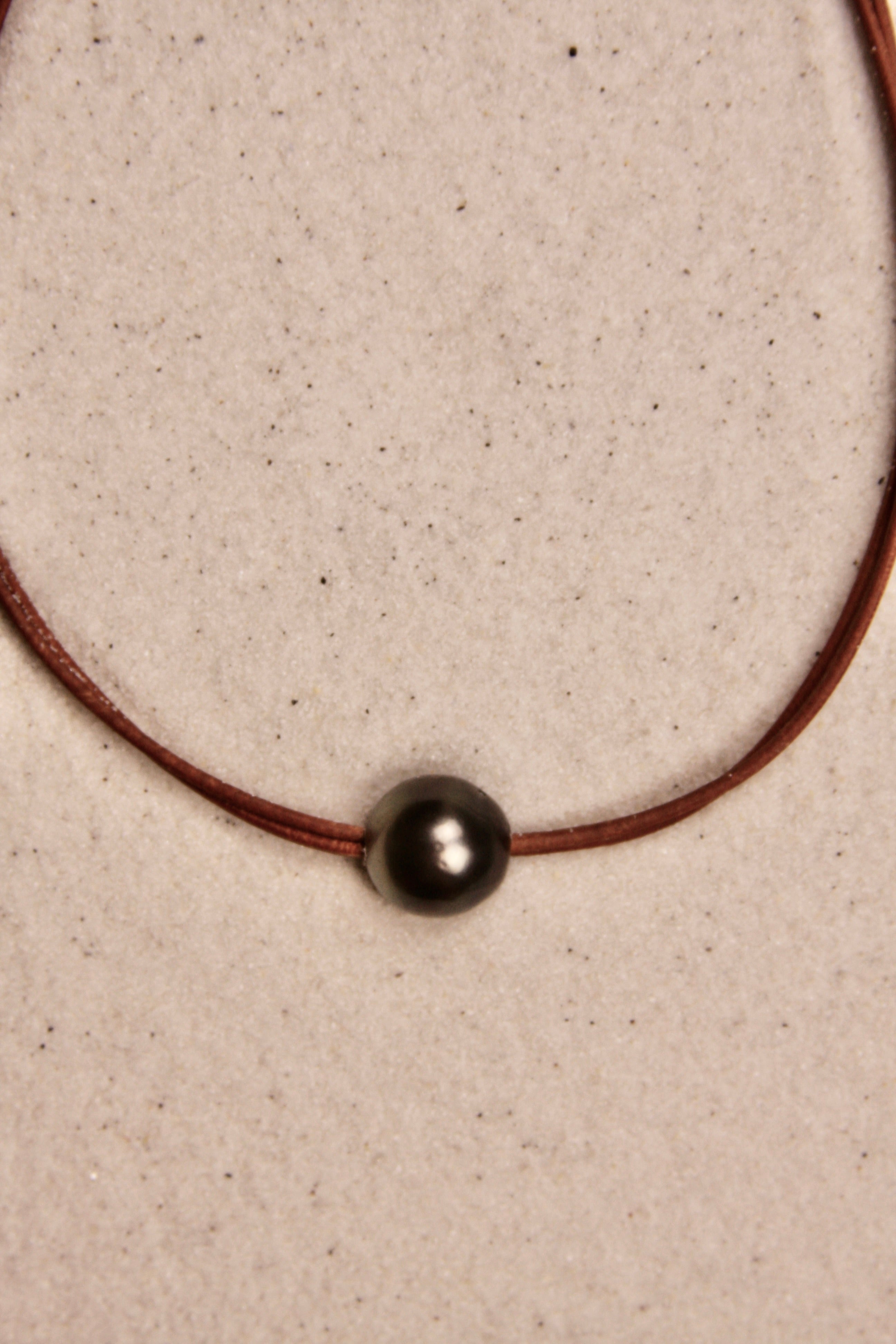 Black Tahitian Signature Medium