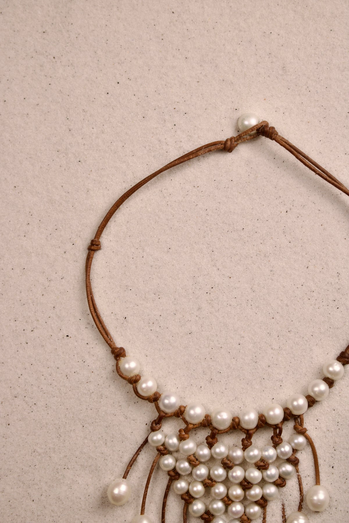 New Urban Necklace White