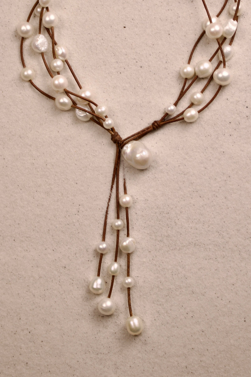 Music Necklace Four Strand White