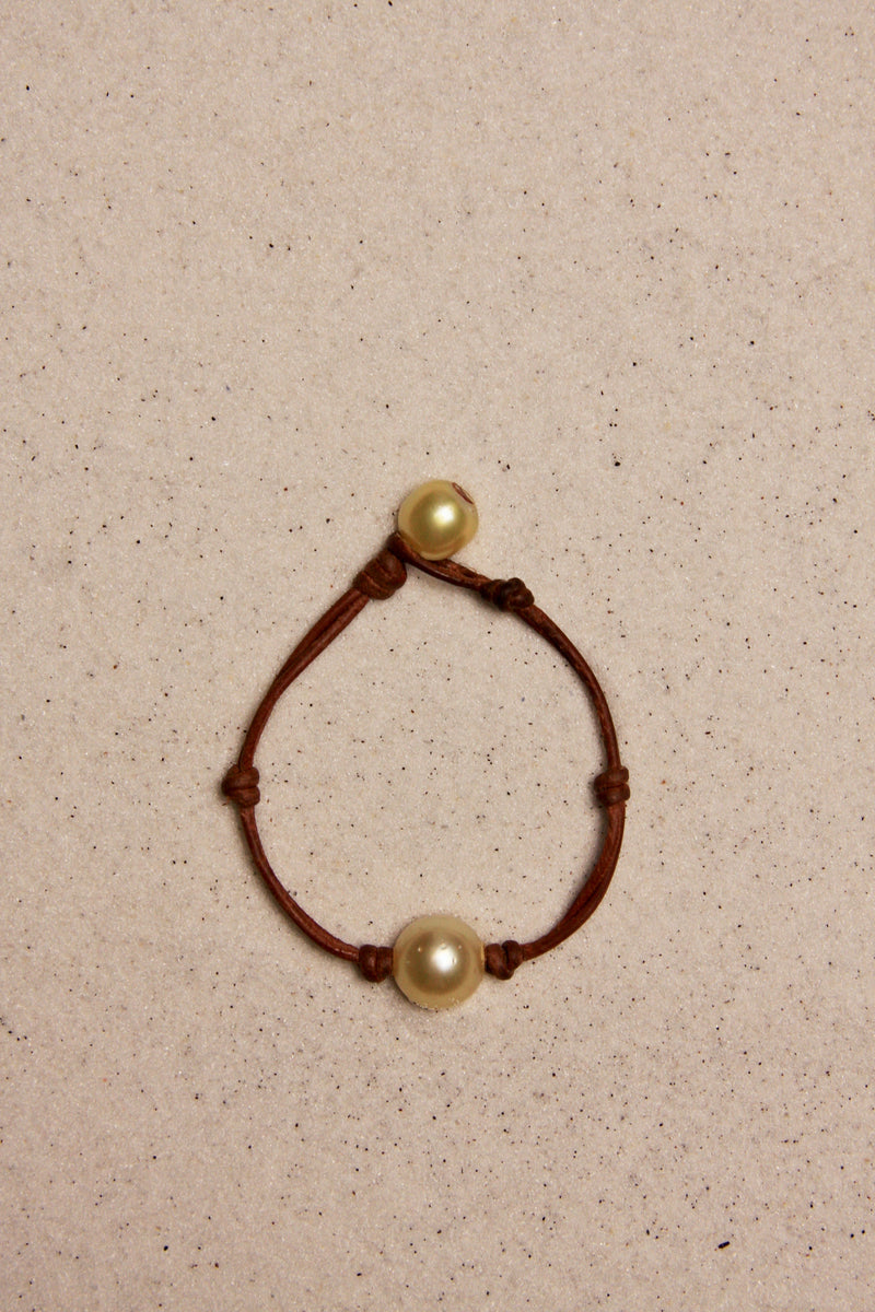 South Sea Gold Single Pearl Bracelet