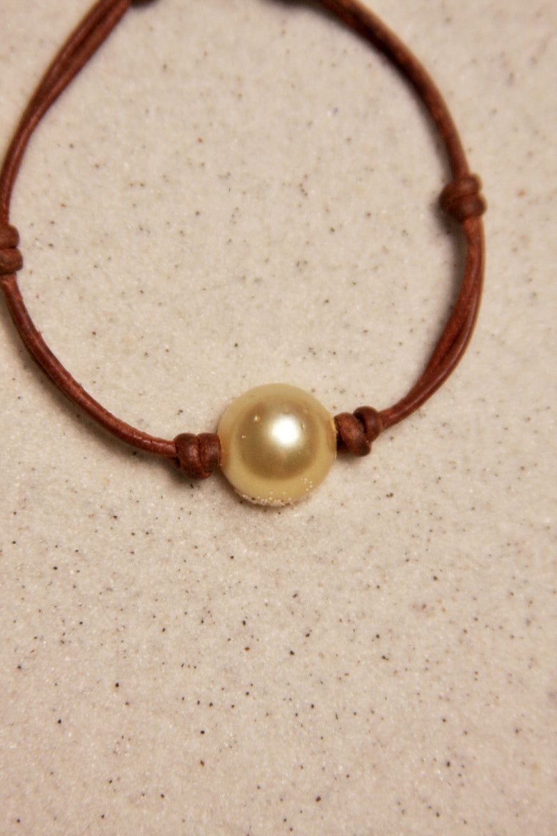 South Sea Gold Single Pearl Bracelet