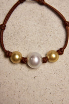 South Sea Gold & White Daisy Bracelet