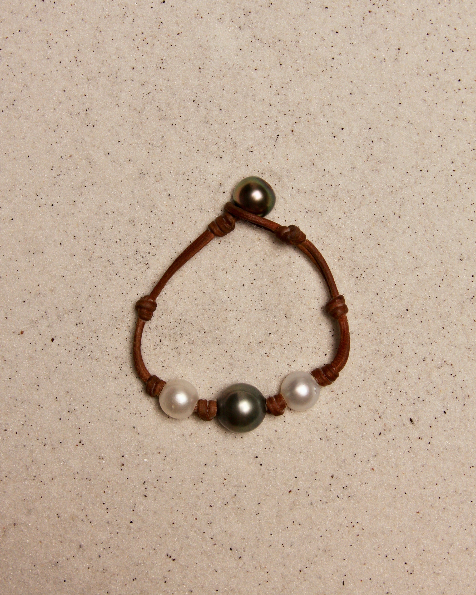 White South Sea &  Black Tahitian Daisy Bracelet