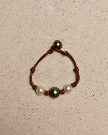 White South Sea &  Black Tahitian Daisy Bracelet