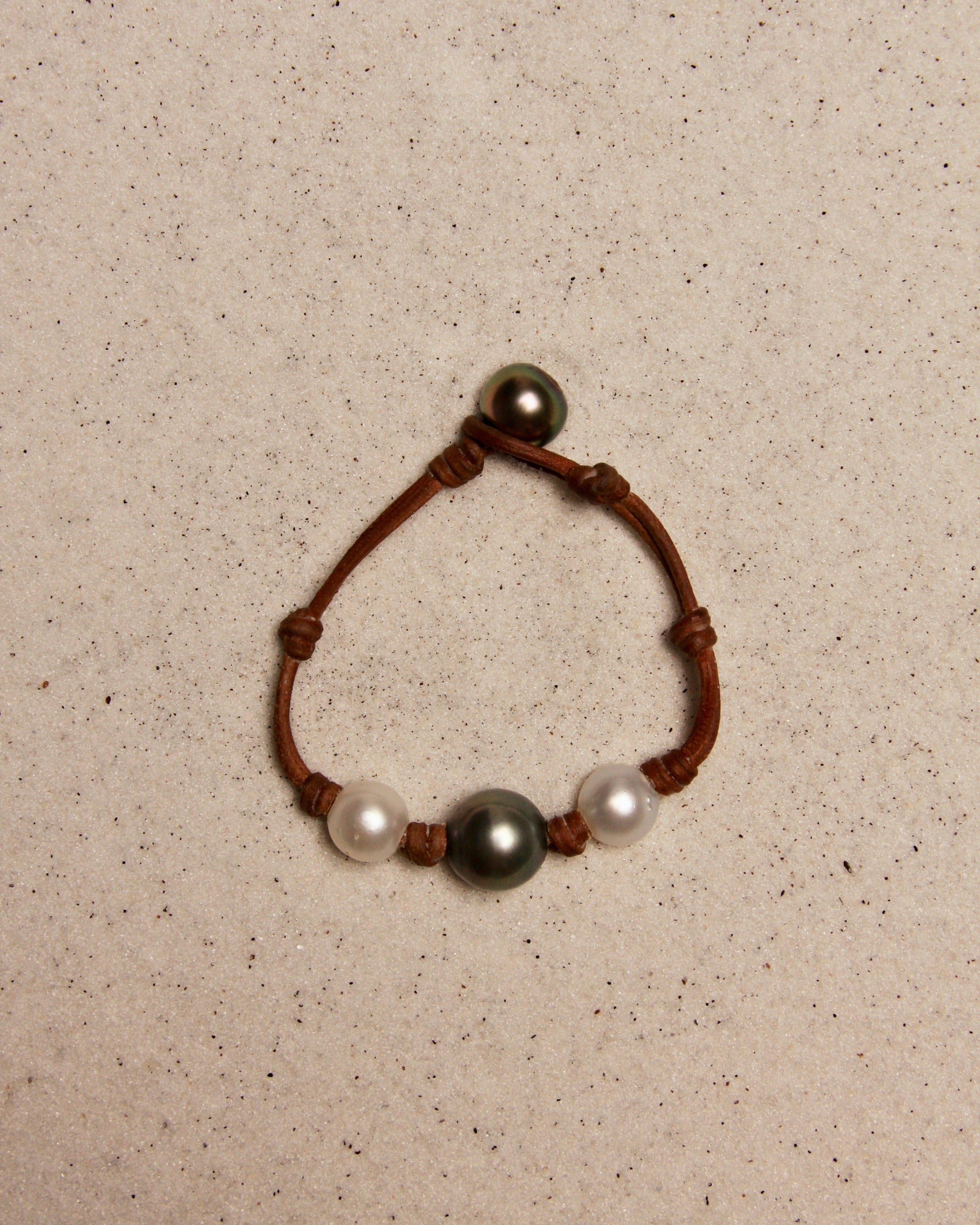 White South Sea &  Black Tahitian Daisy Bracelet