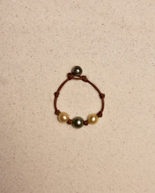 South Sea Gold & Black Tahitian Daisy Bracelet