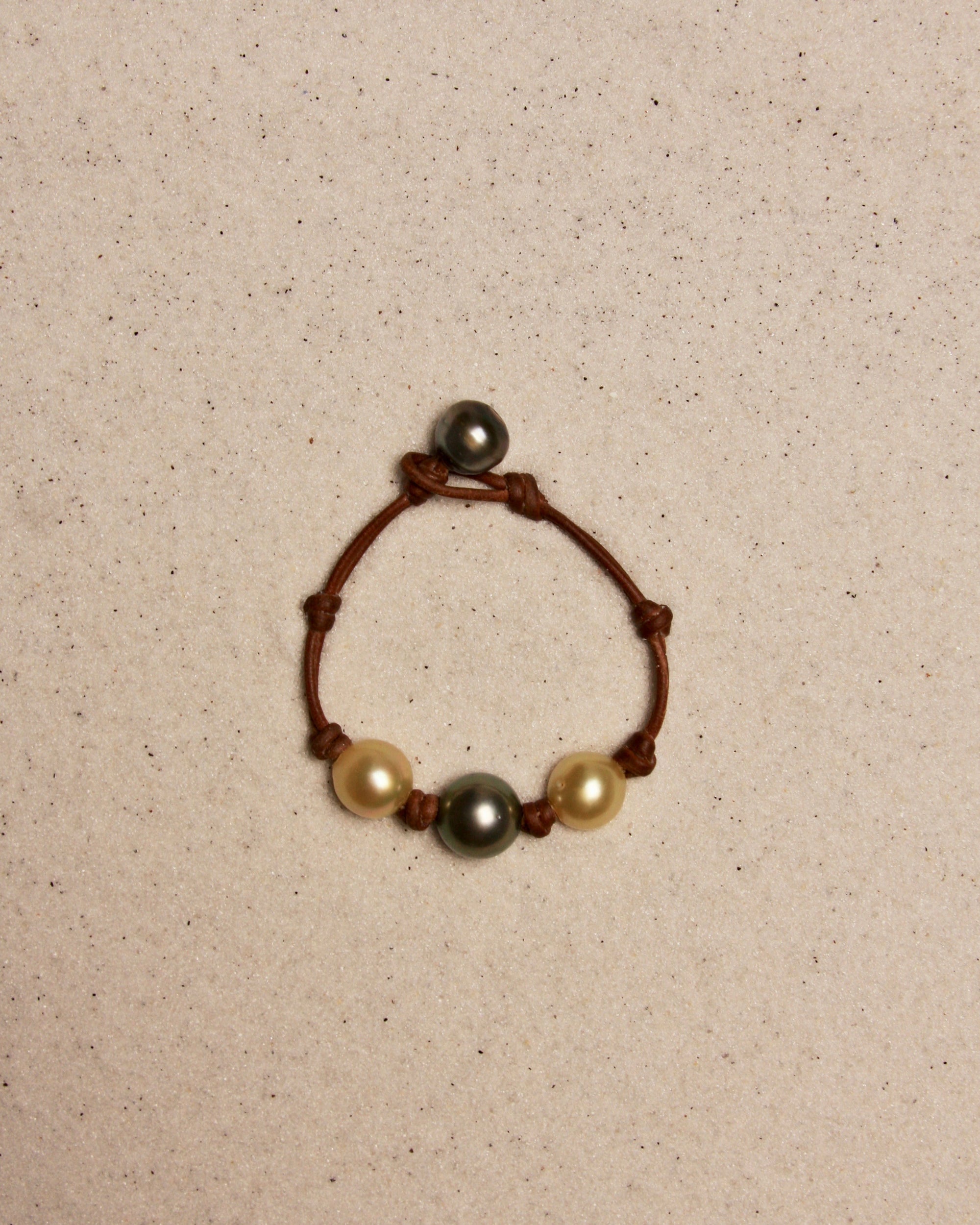 South Sea Gold & Black Tahitian Daisy Bracelet