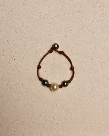 Black Tahitian & South Sea Gold Daisy Bracelet