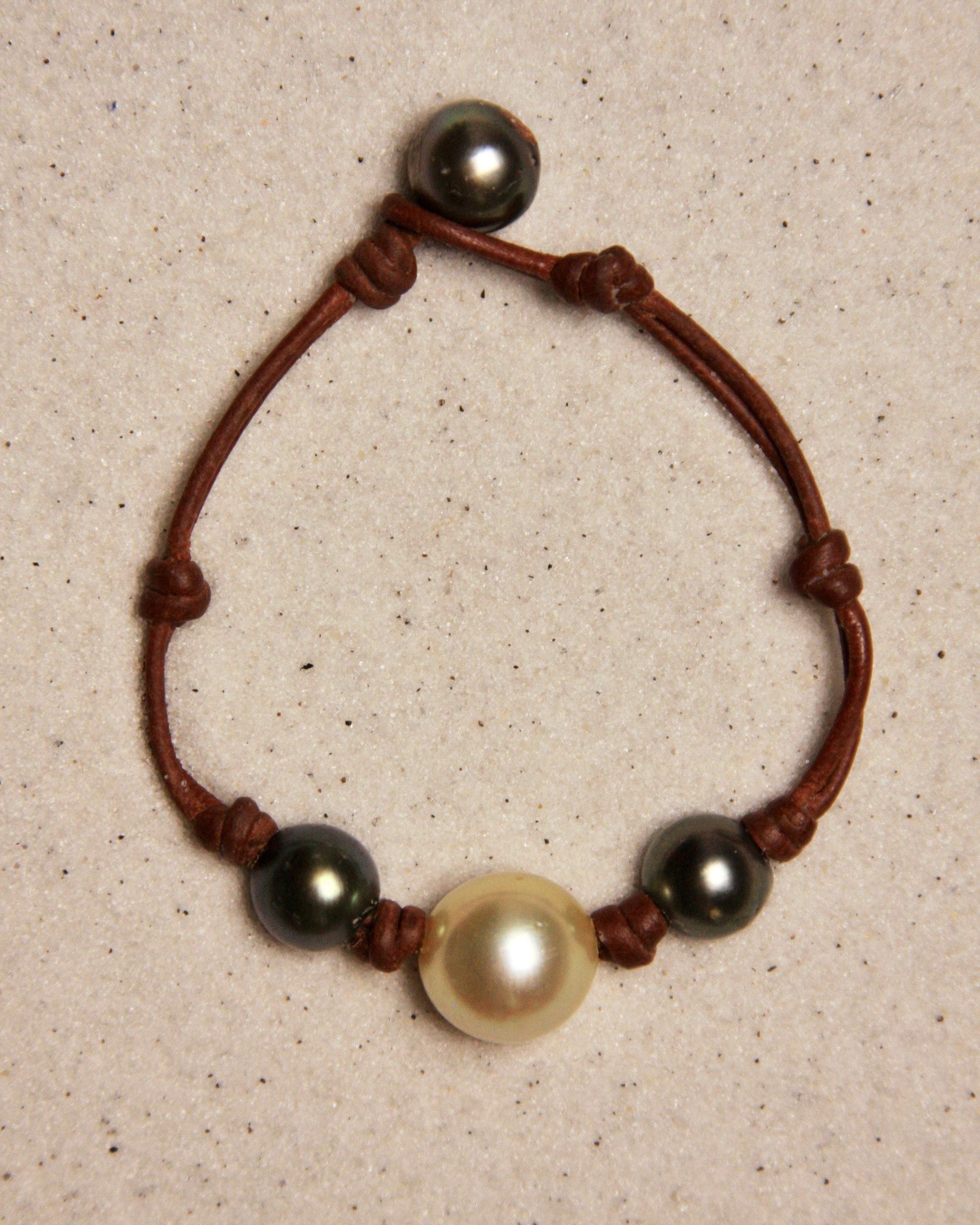 Black Tahitian & South Sea Gold Daisy Bracelet