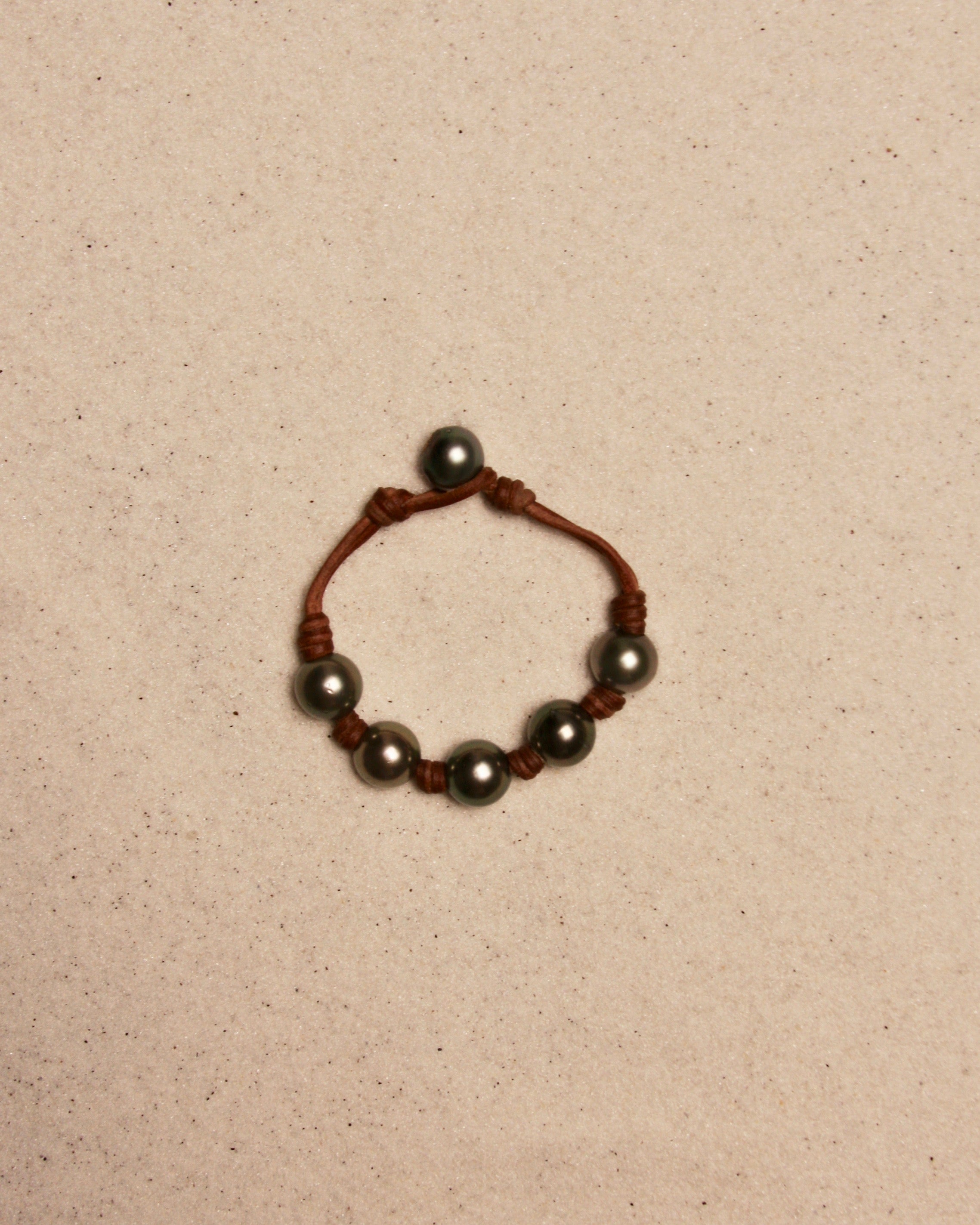 Tahitian Breezy with Knots