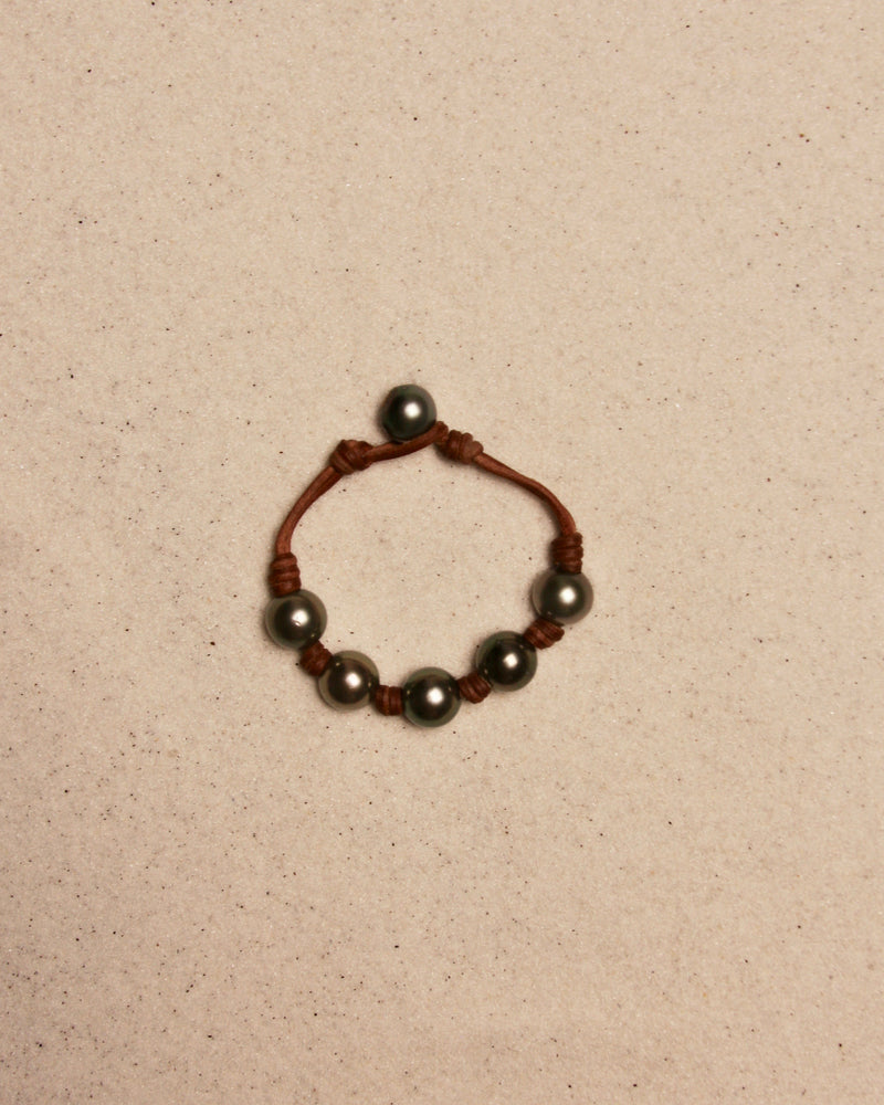 Tahitian Breezy with Knots