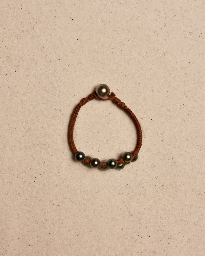 Black Tahitian Jacquie