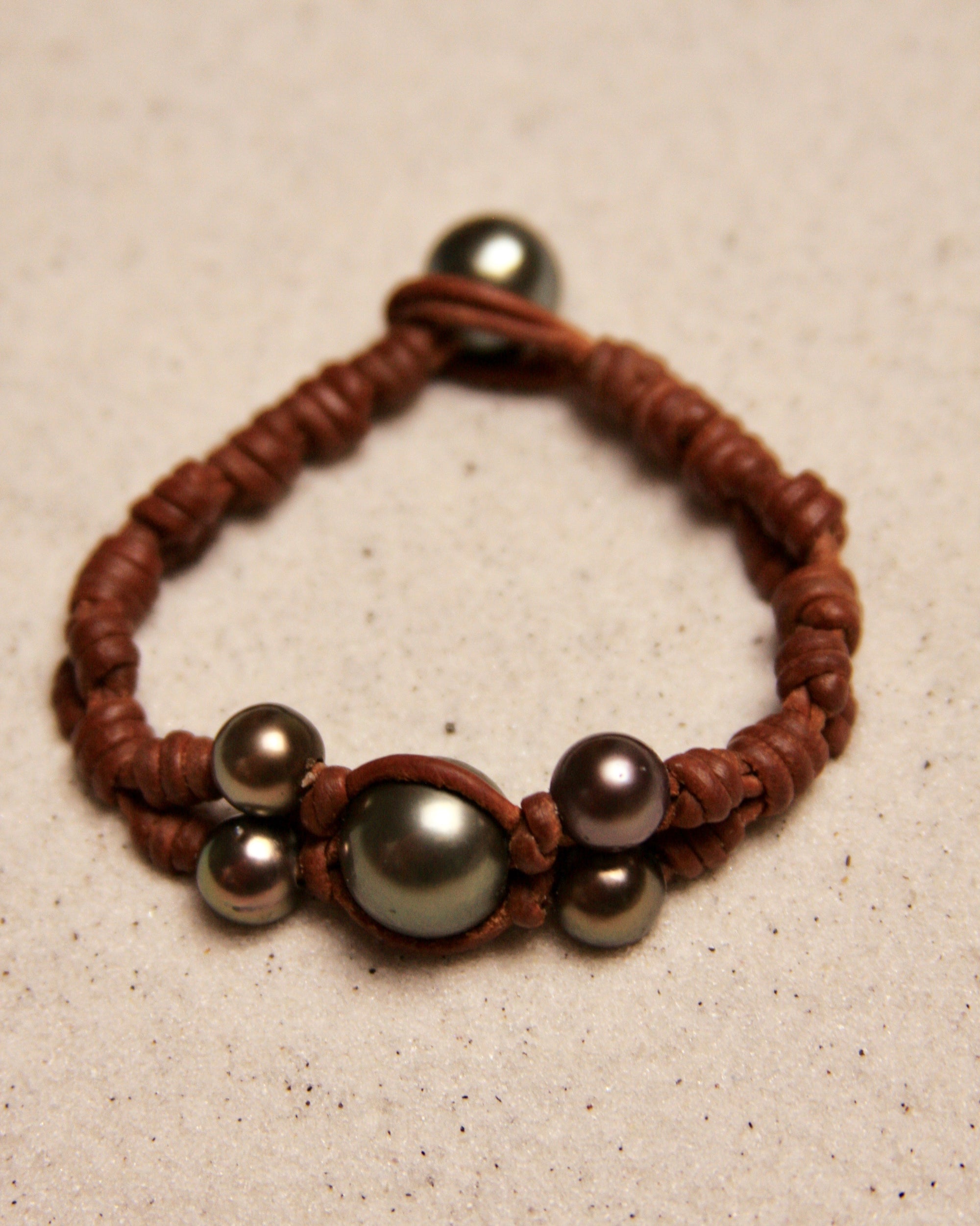 Black Tahitian Mini Wendy