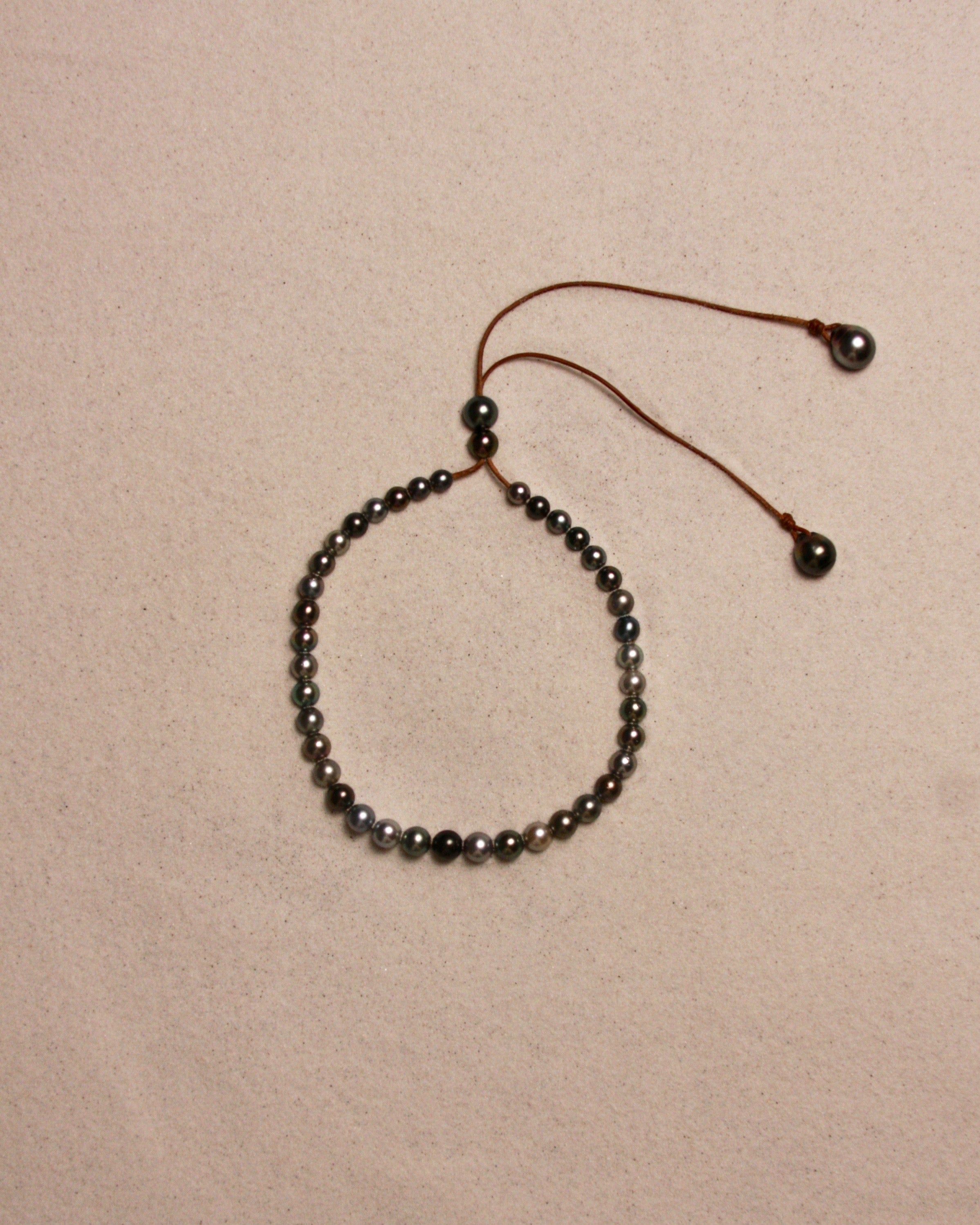 Black Tahitian Lariat