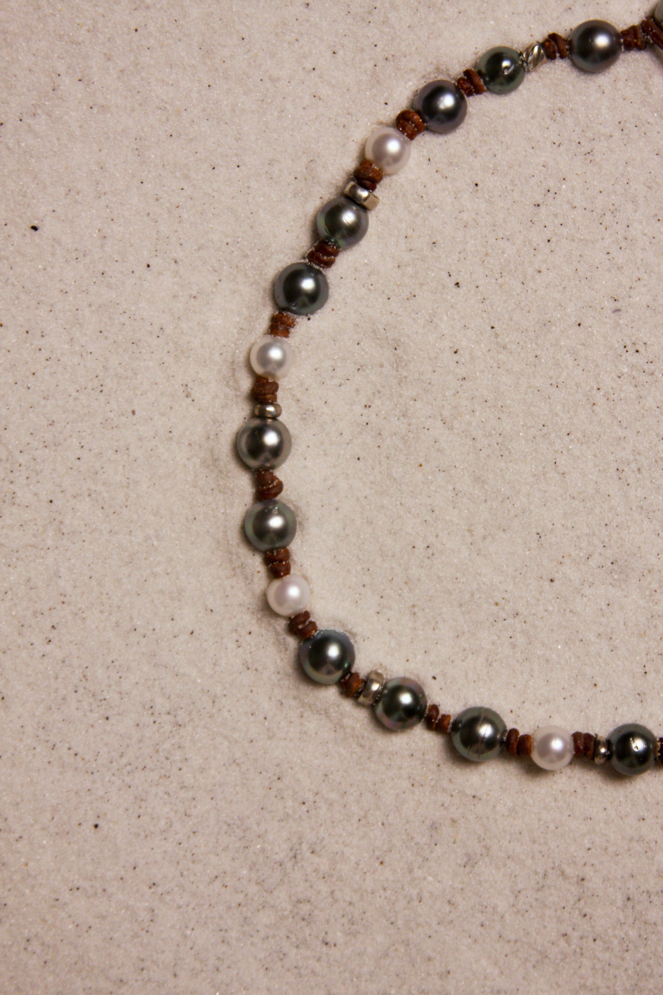 Black Tahitian All Around with Silver