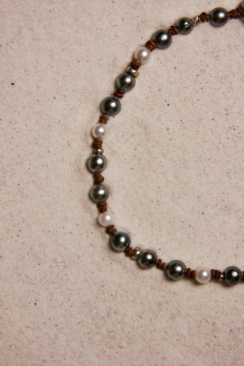 Black Tahitian All Around with Silver