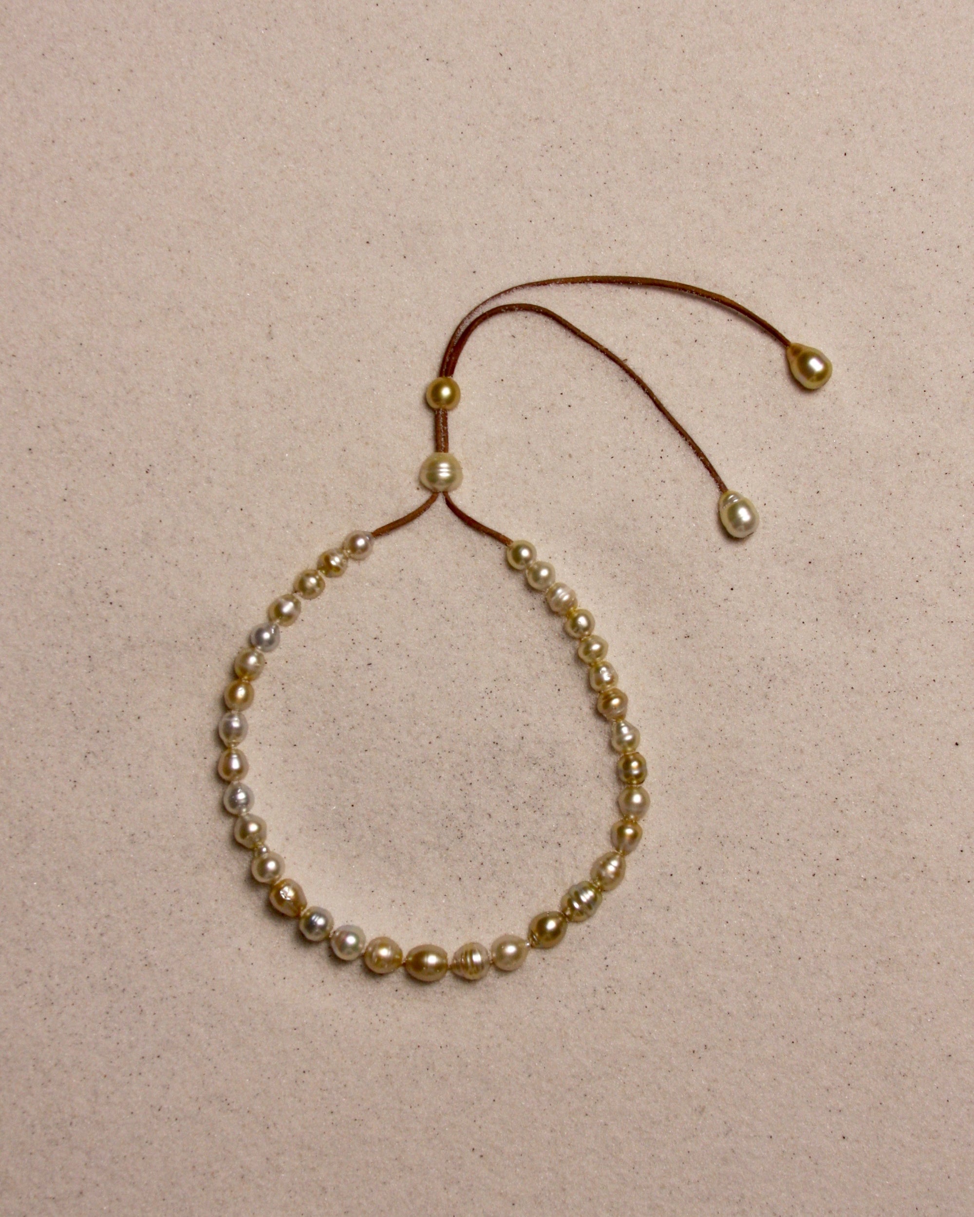 South Sea Golden Lariat