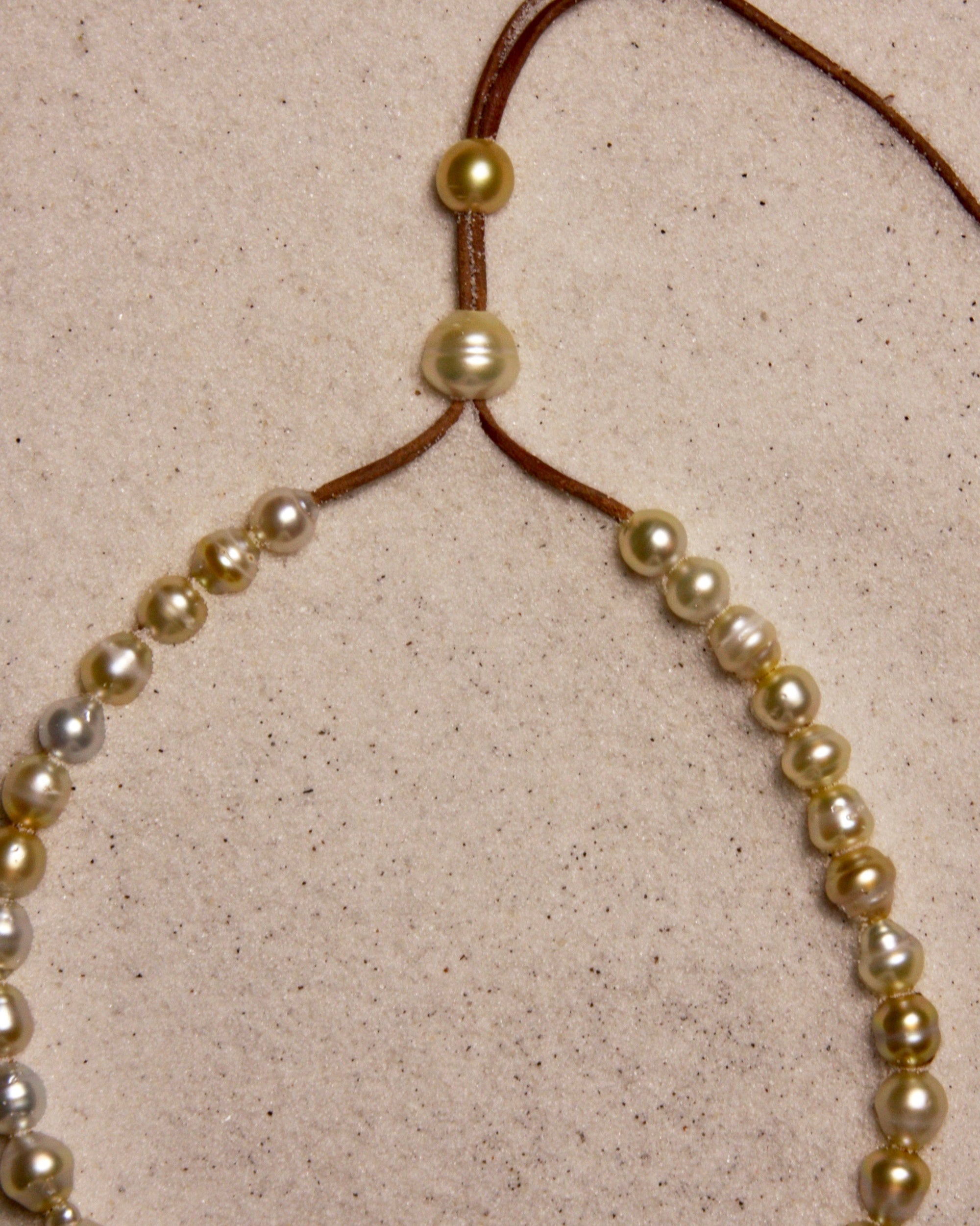 South Sea Golden Lariat