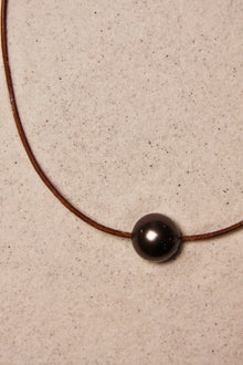 Extra Large Black Tahitian Single