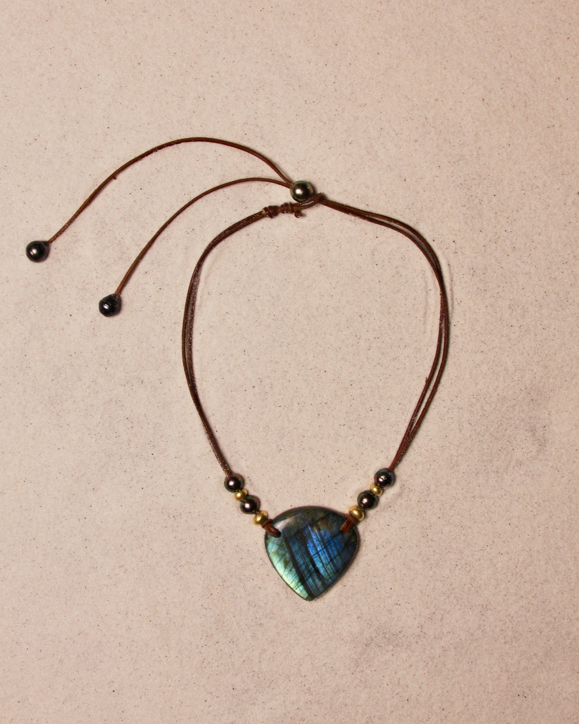 The Labradorite Pendant