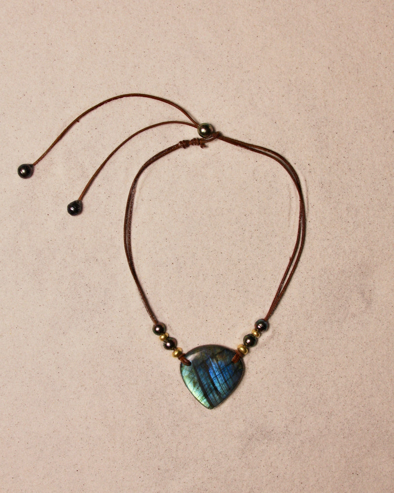 The Labradorite Pendant