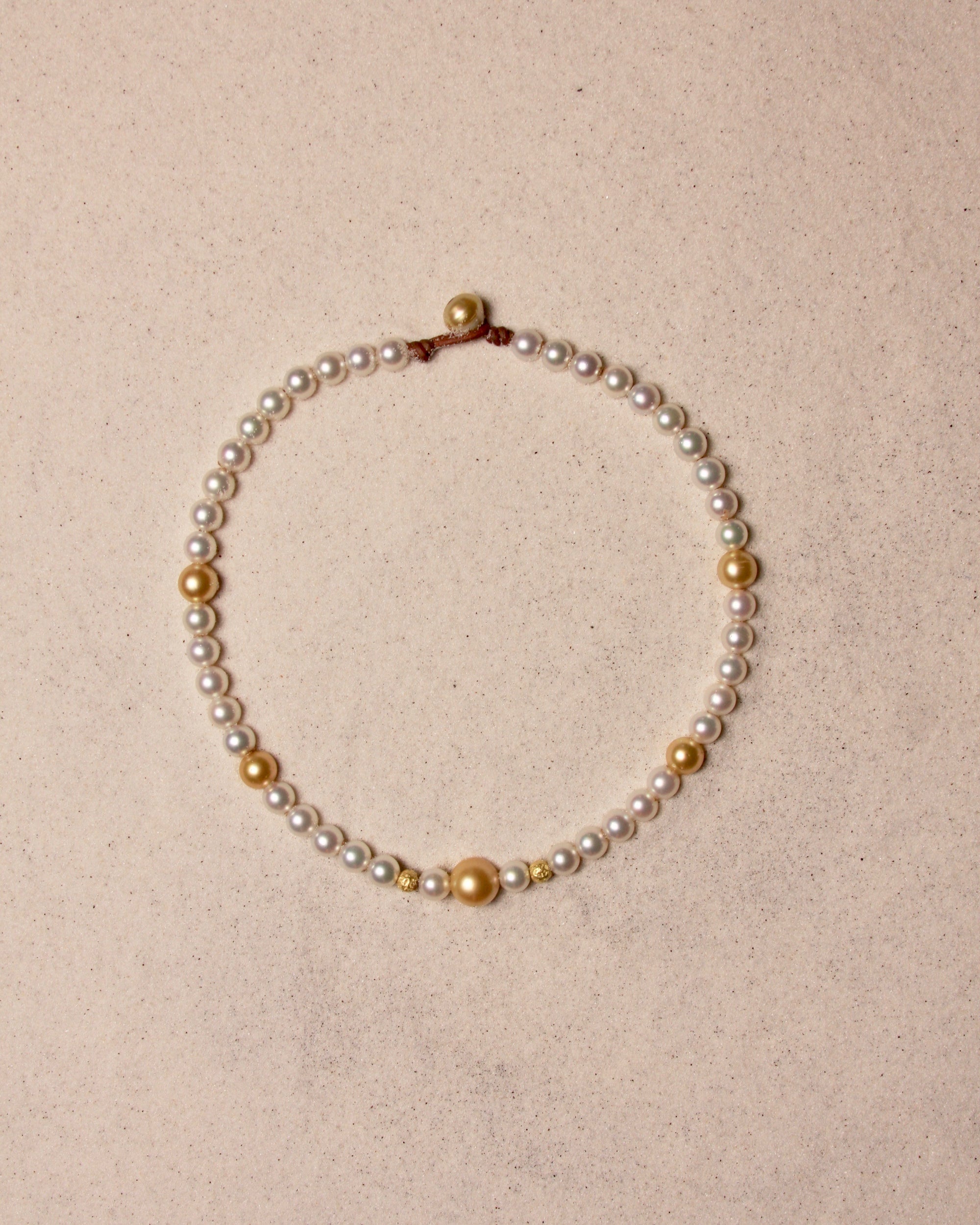 White & Gold South Sea All Around