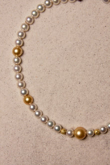 White & Gold South Sea All Around