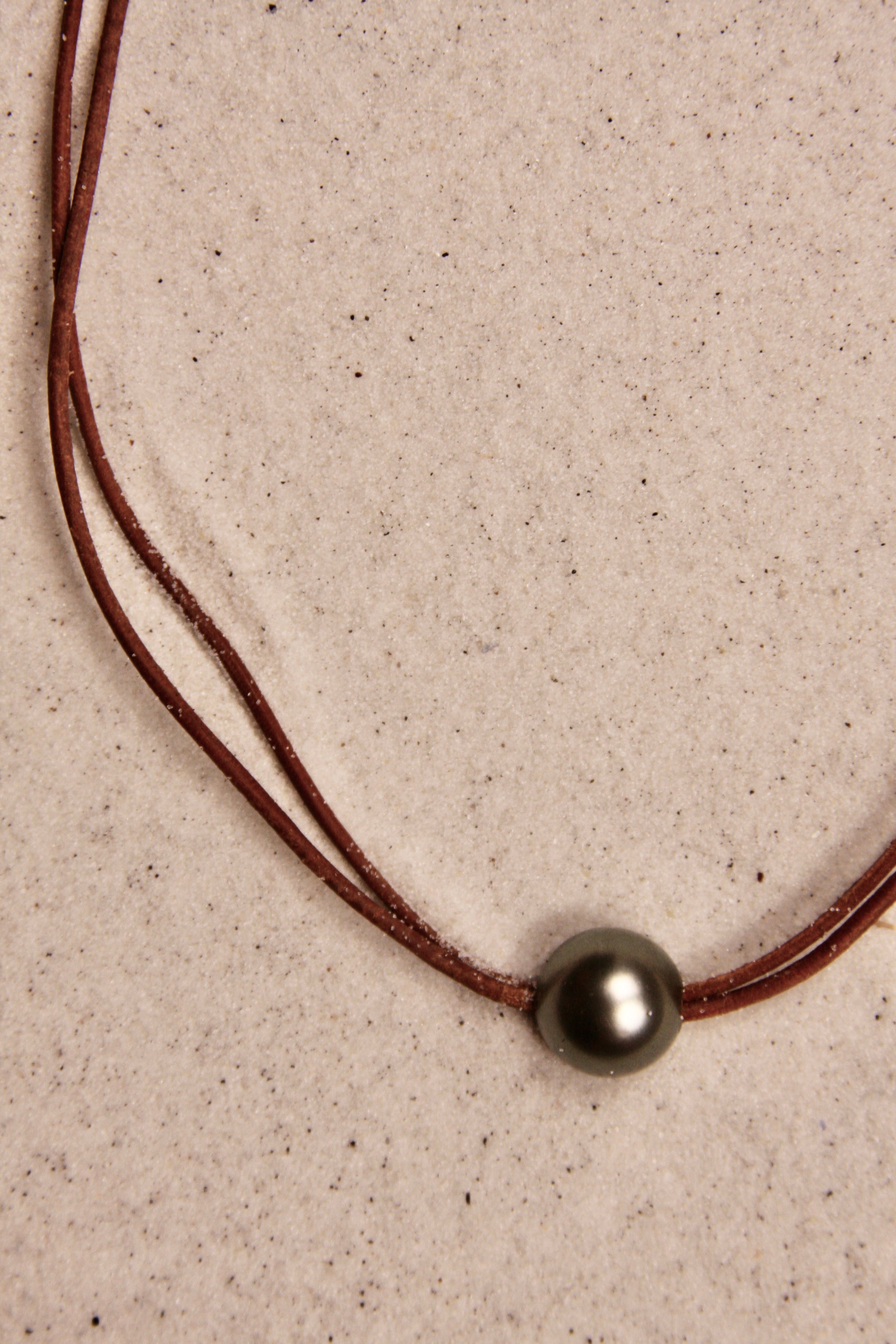 Black Tahitian Signature Large