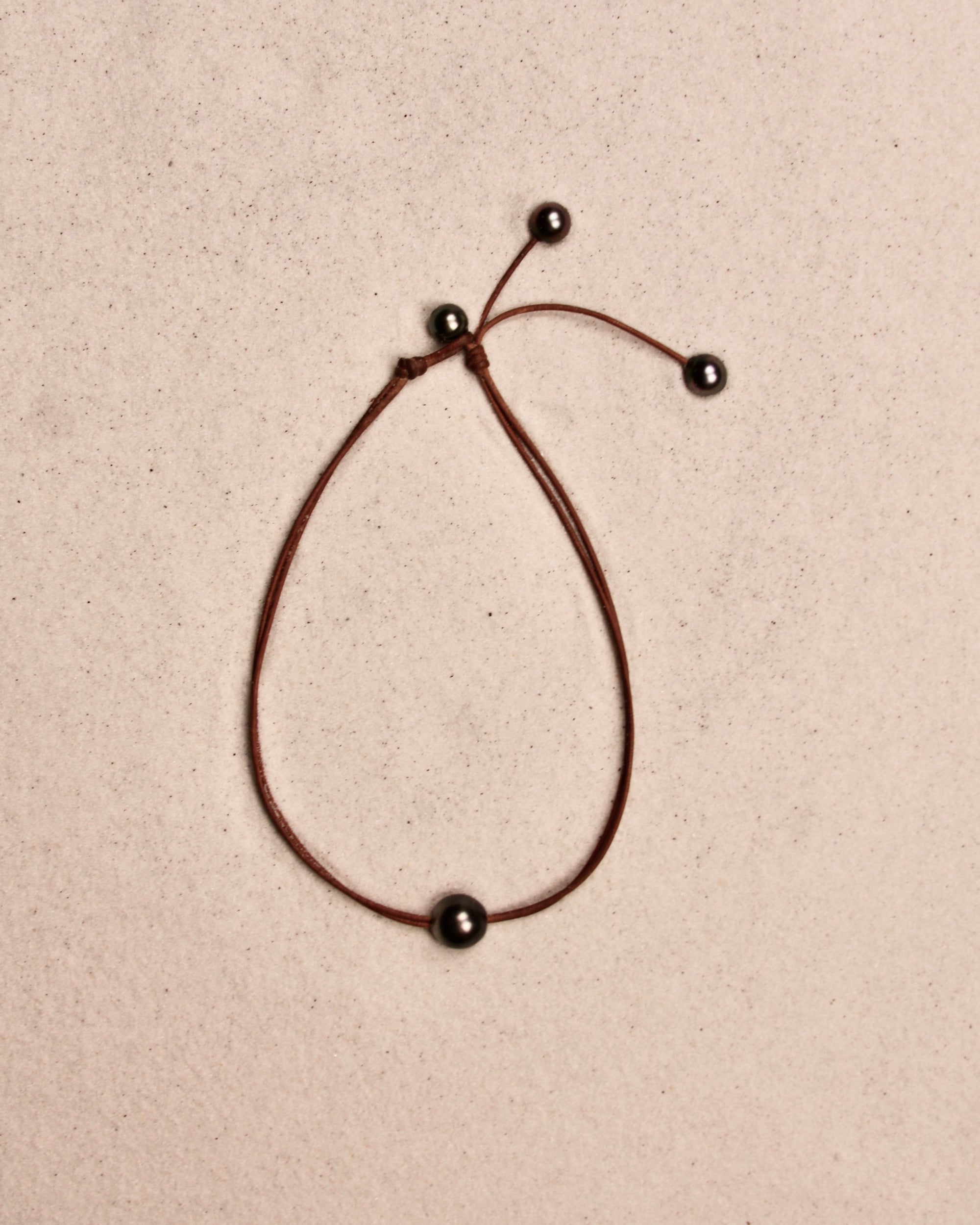 Black Tahitian Signature Medium